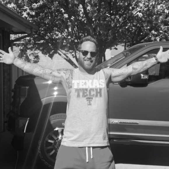 Meet your Posher, Larry - Picture 5 of 5